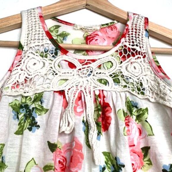Soprano Girls Blouse White Red Floral Sleeveless Scoop Neck Stretch Lace XL (16) - Picture 4 of 10